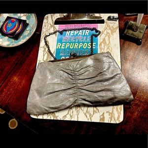 ꧁SOLD!꧂ HOBO 🤍silver leather🤍small purse or clutch